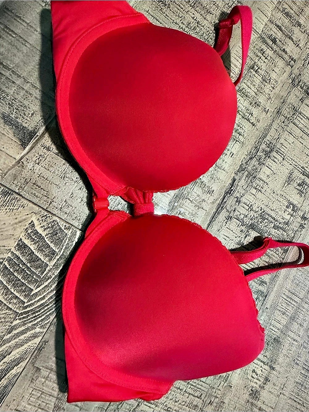 Victoria's Secret Front-Close Push-Up Bra Red Lace 32C